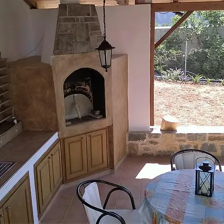 Holiday home House Of Polymnia *